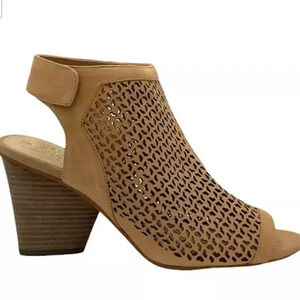 VINCE CAMUTO Leather Laser Cutout Heels Ankle Strap Peep Toe Women Sandals 7.5M